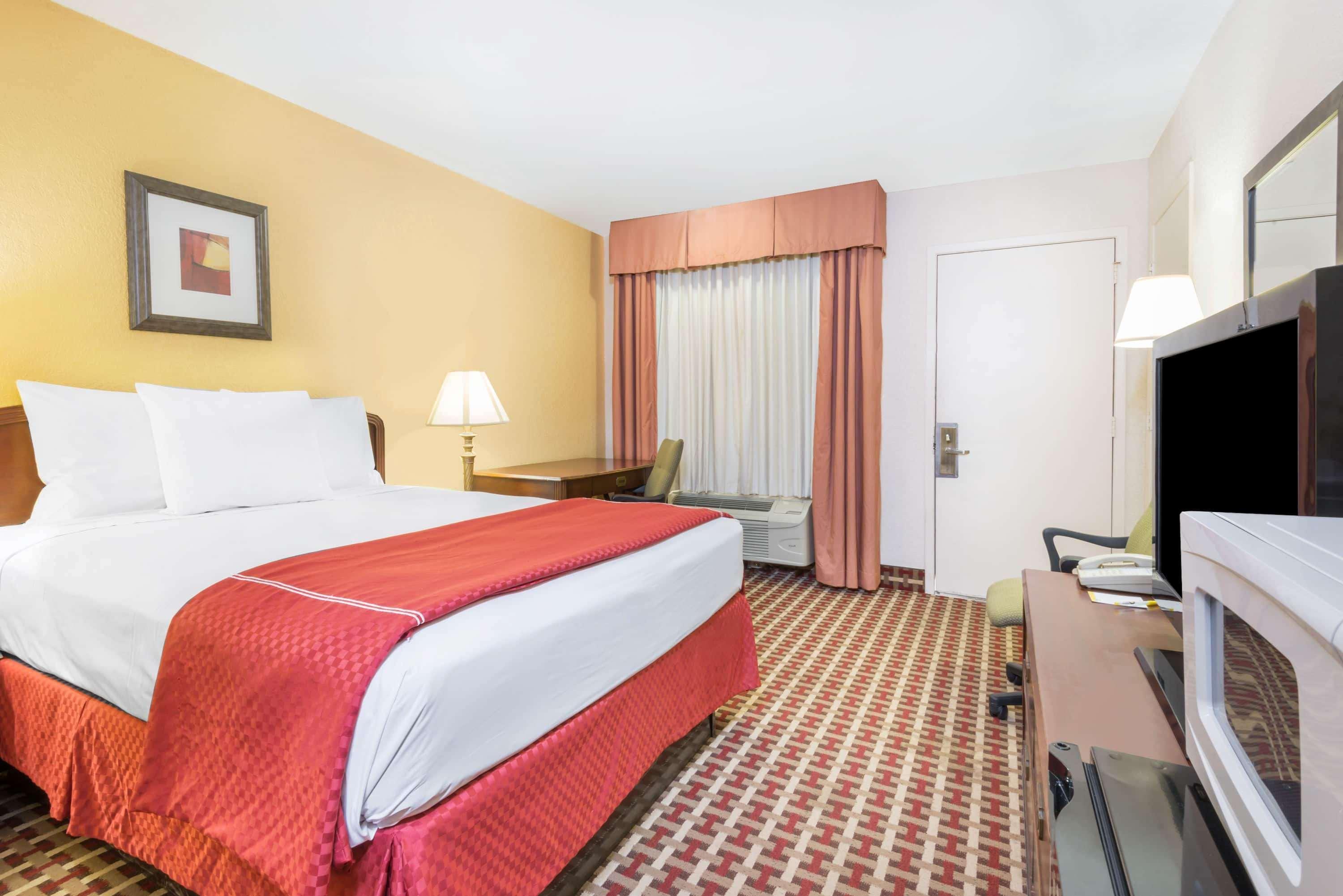 Days Inn By Wyndham Ottawa Dış mekan fotoğraf